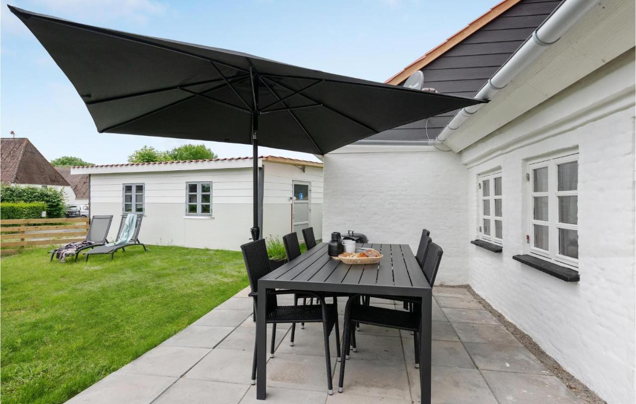 Nice Home In Aeroskobing With Kitchen Екстериор снимка